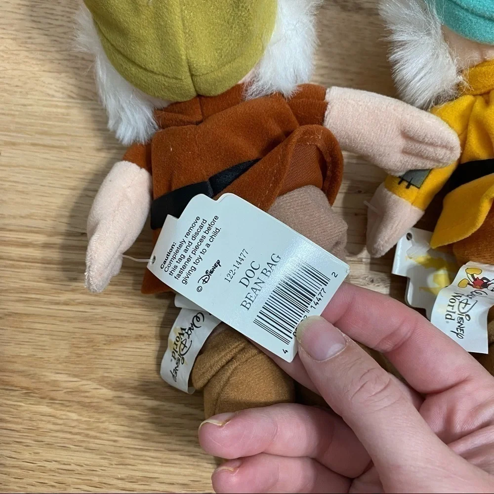 Snow White Dwarf Bean Bag Bundle NWT Disney Store Vintage Doc Plush